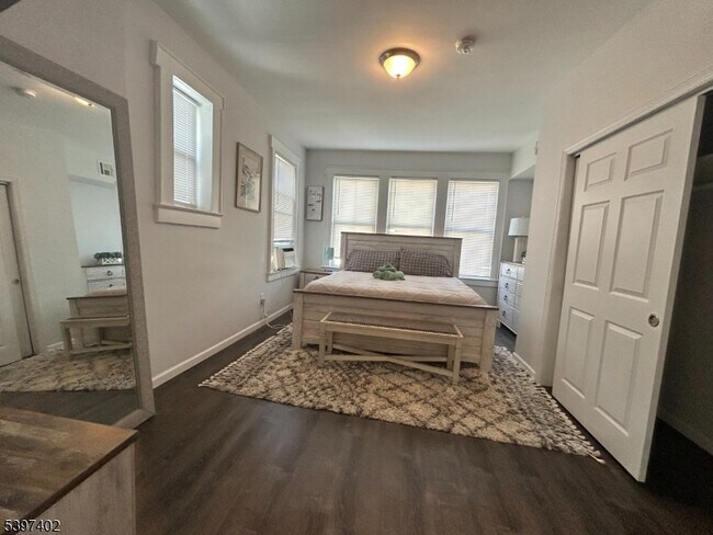 Photo - 142 Mapes Ave Unit 1