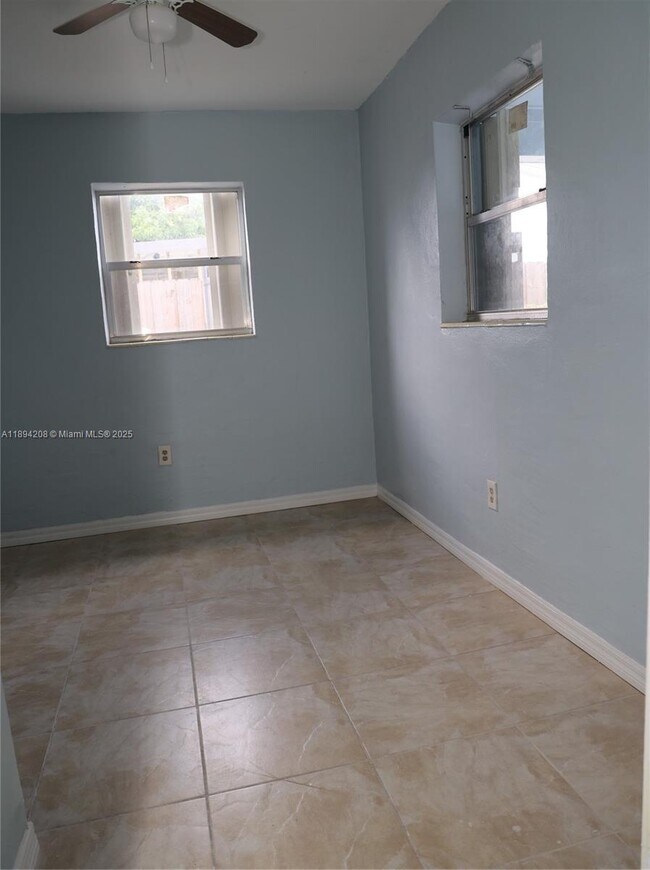 Photo - 15130 Jackson St
