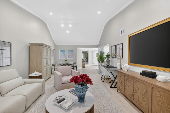 Photo - 7455 Glendevon Ln Unit 206