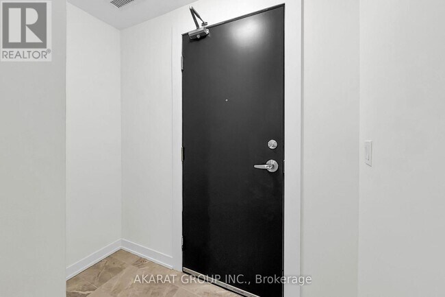 Photo - 498 Plains Rd E