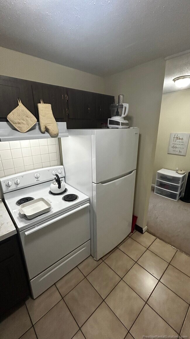 66 Mayflower Ave Unit 1