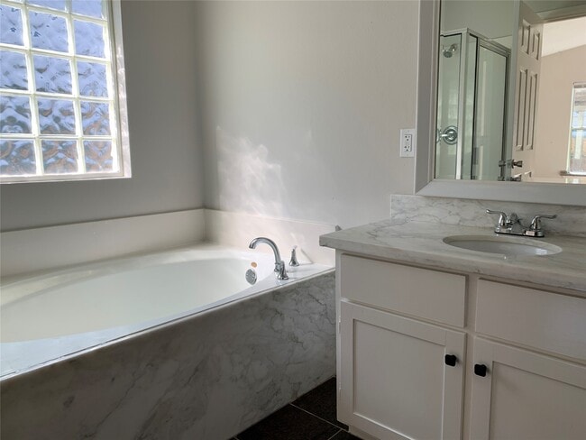 Building Photo - 6723 Del Rio St