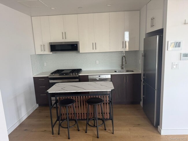 Photo - 97-29 64th Rd