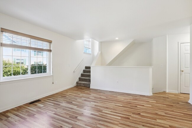 Photo - 14 South St Unit 12