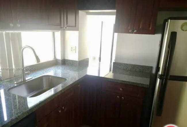 17021 N Bay Rd Unit 126