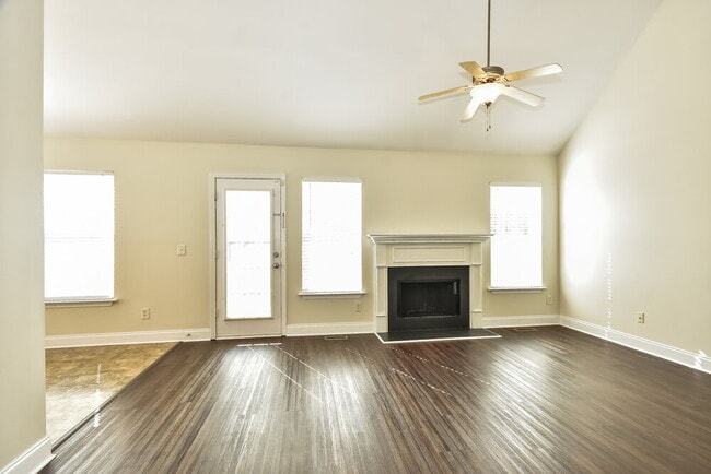 Photo - 1565 Bridgecrest Dr