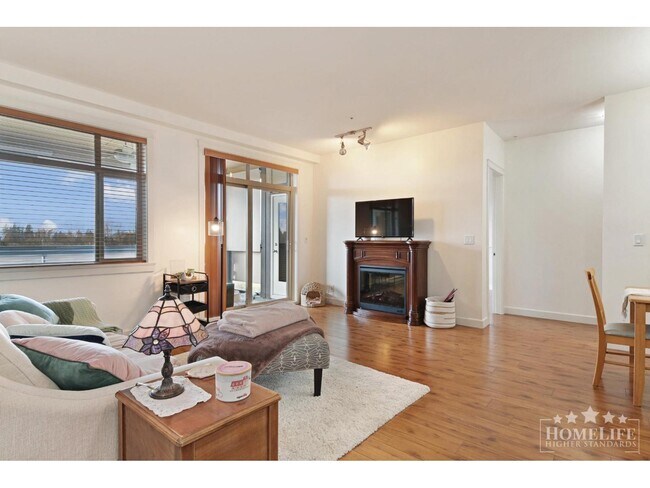 8067-8207 207 St Unit 528