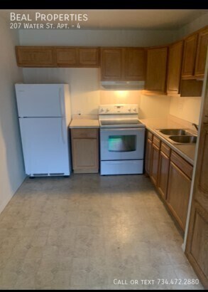Photo - 207 Water St Unit 4