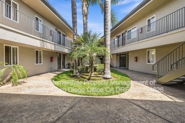 1160 E Lexington Ave