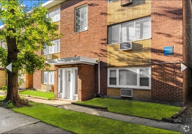 Building Photo - 3129 48th Ct Unit 3W Rental