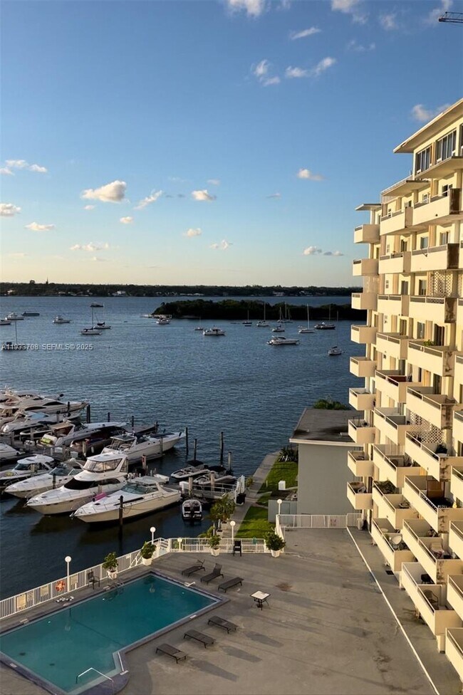 Building Photo - 7904 West Dr Unit 803