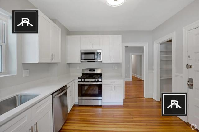 Building Photo - 3 bedroom in Brookline MA 02445 Unit 116-03 Rental