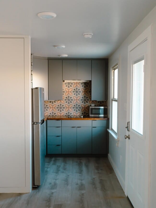 kitchen - 2500 S Van Buren St Unit Rear Apt