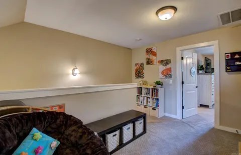 Photo - 204 Tivoli Ln