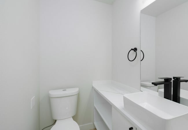 Photo - 3408-3412 Northwest, 3 Beds, 2.5 Bath & 4 ...