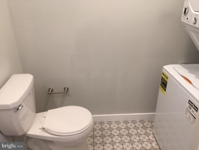 Photo - 5409 Christian St Unit 1