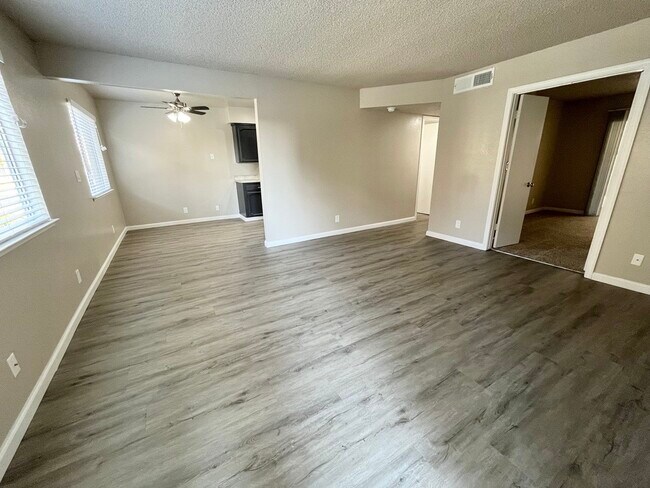 Granada Apartments