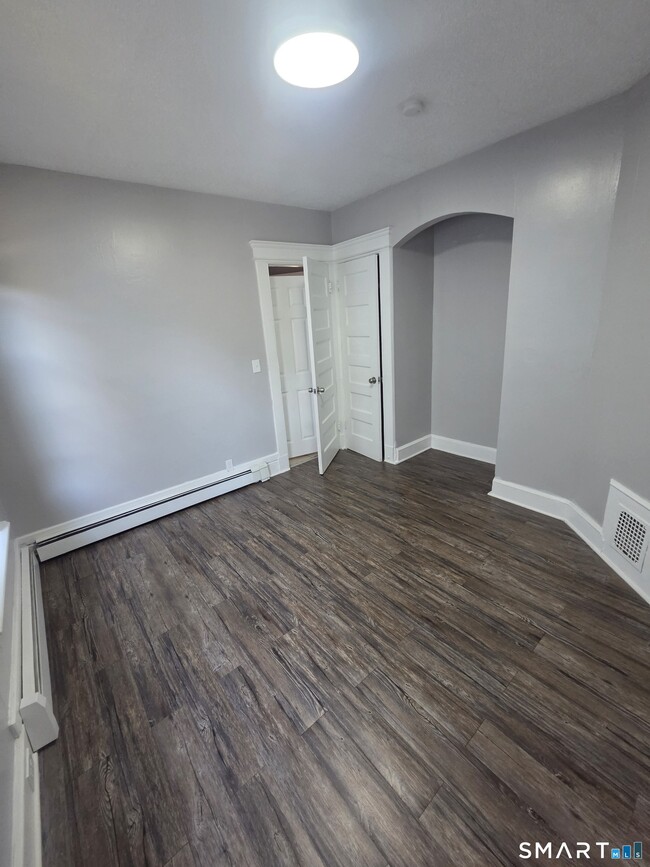 46 Plaza Ave Unit 2