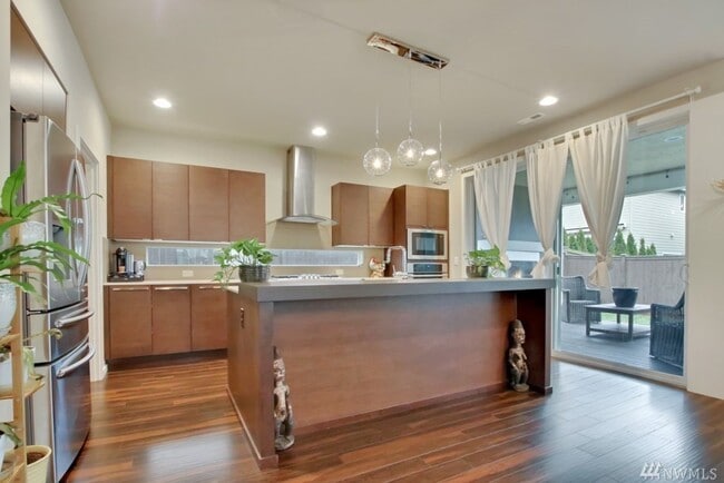 Photo - Auburn Lakeland Hills/Lakeview Community area 4 bedroom 2.5 bathroom home - Available May 1st, 2026