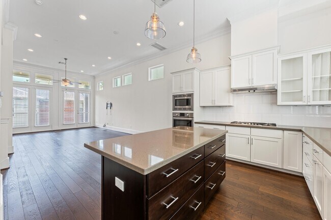 Photo - 9635 Riddlewood Ln