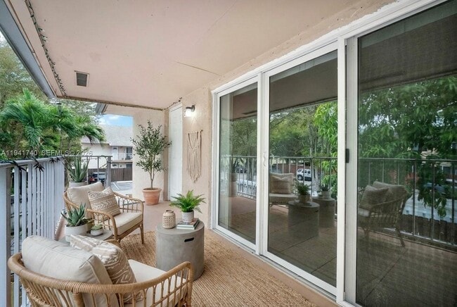 Building Photo - 8400 SW 154th Cir Ct Unit 725