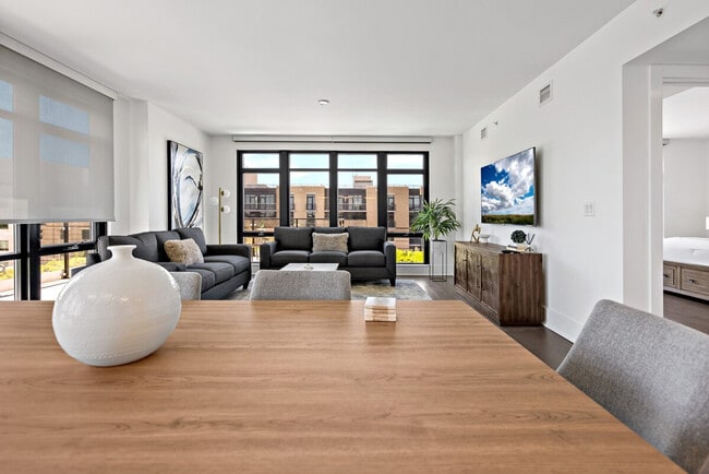 Photo - 1611 8th St NW Unidad ID1395440P