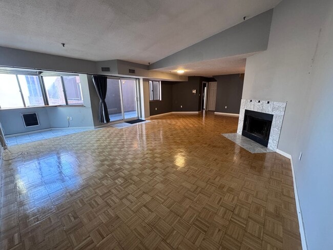 Photo - Lovely 2-Bed, 2.5 Bath Condo Avail for May or June!