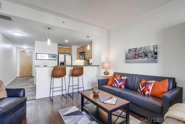 Building Photo - 1150 J St Rental