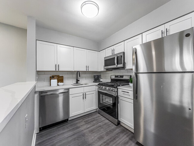Plaza Apartments