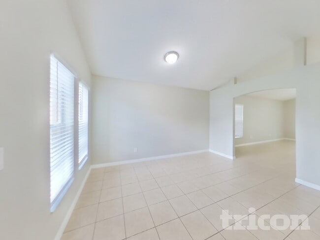 Photo - 133 Fern Springs St