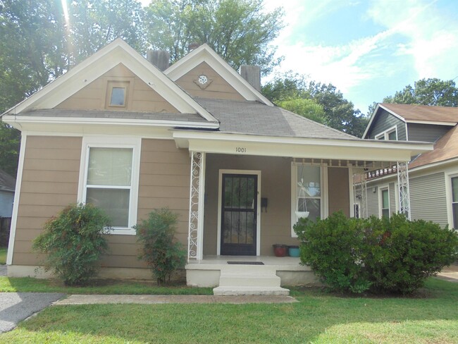 Photo - 1001 Tanglewood St Townhome