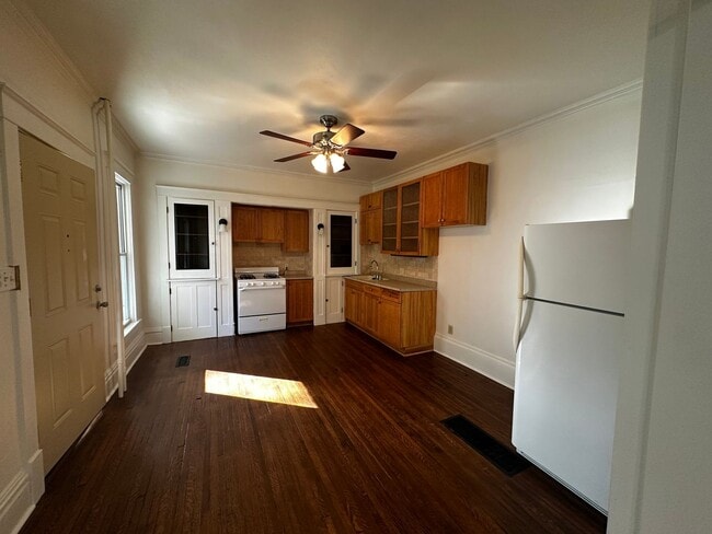 Photo - 227 N Washington St Unidad 4