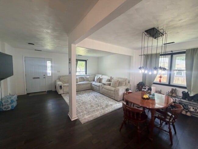 Photo - Saratoga Place