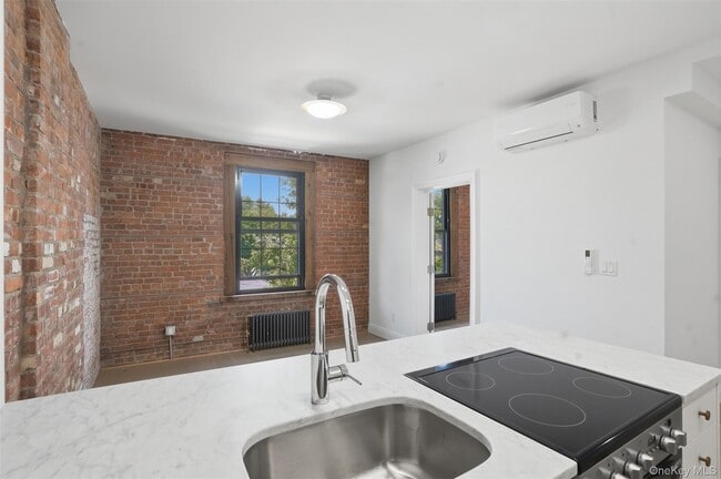 Photo - 207 Main St Unit 1