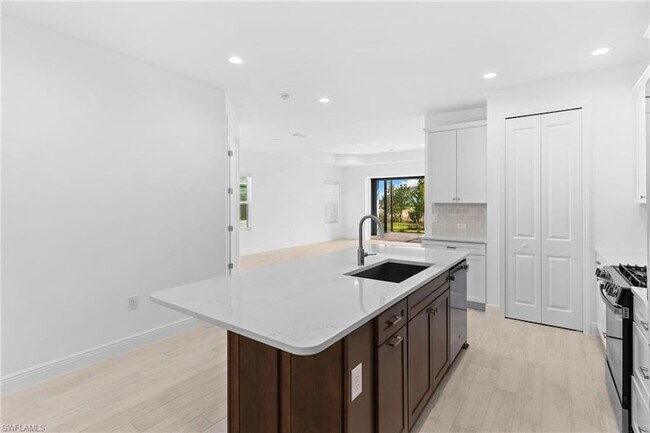 Photo - 4580 Skysail Dr