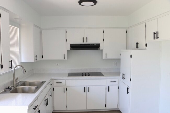 Urbana on Rose - Urbana on Rose