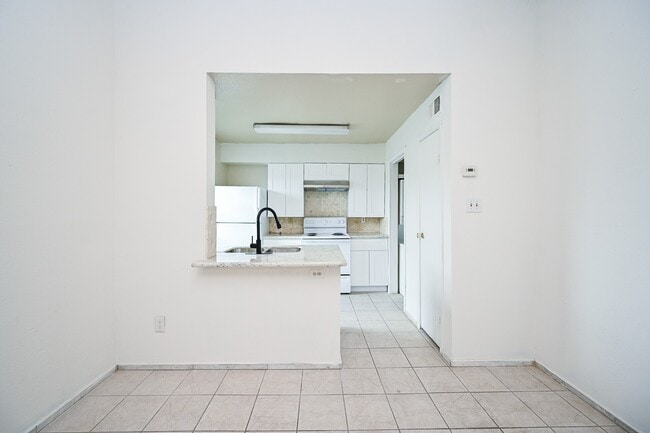 Photo - 3900 Woodchase Dr Unit 86