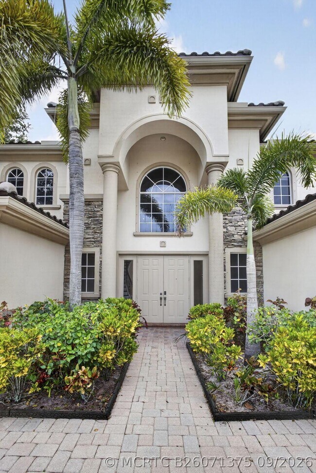Photo - 625 Glenfield Way