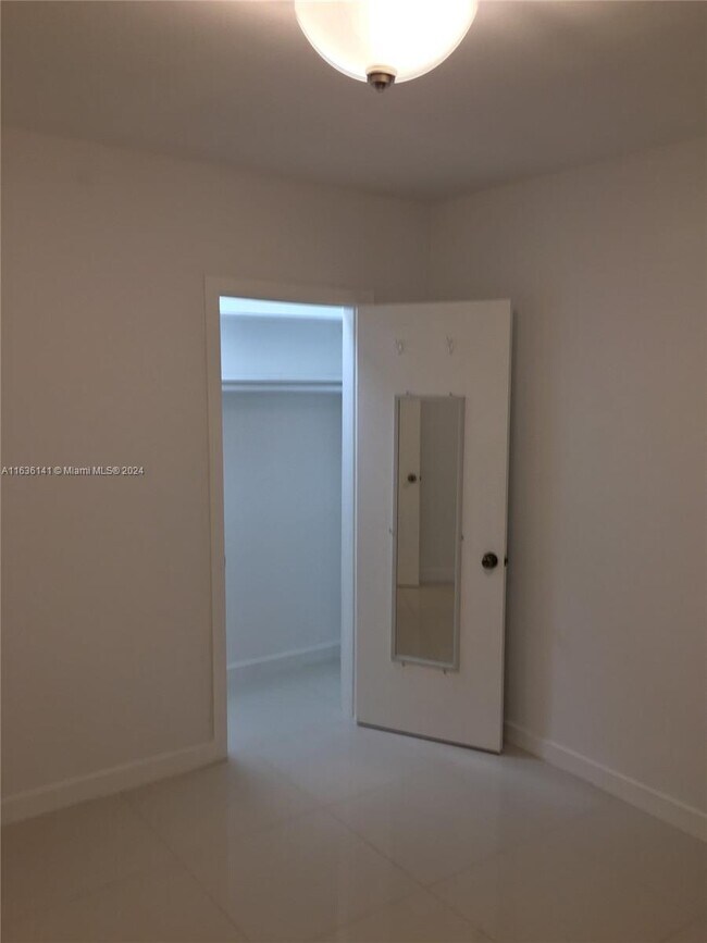 Photo - 545-574 74th St Unit 2