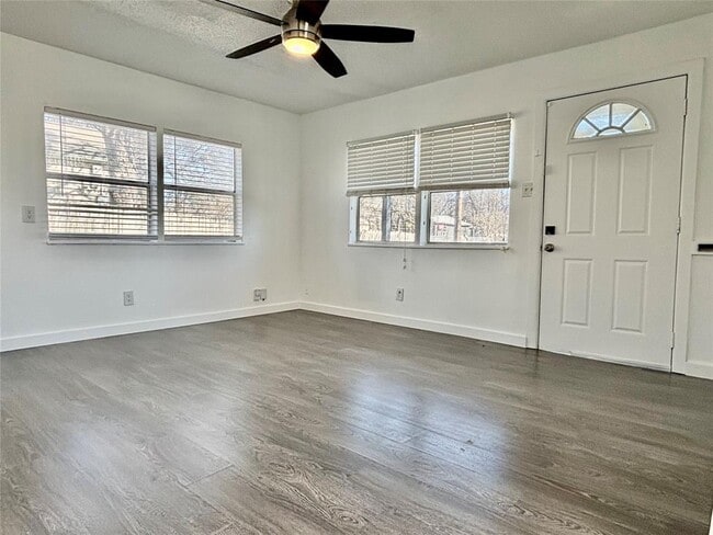 Photo - 2906 E 12th St