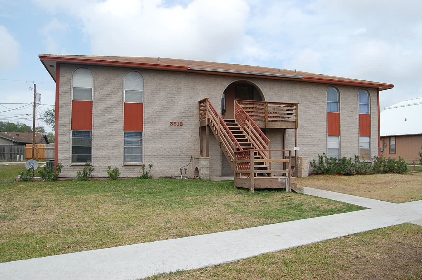 Primary Photo - 3618 Crestbrook Ct Apartments