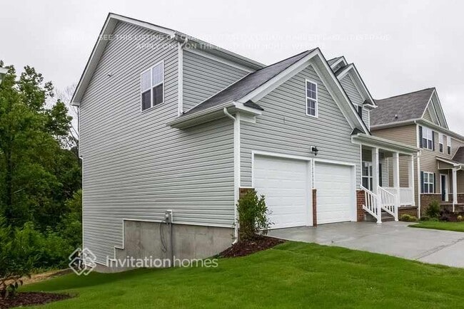 Photo - 122 Four Seasons Way