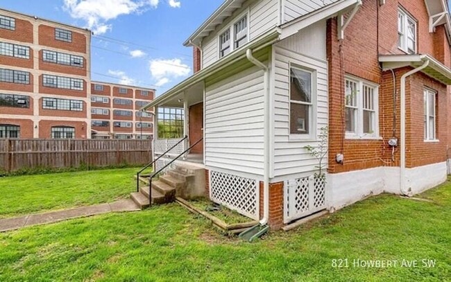 Photo - 821 Howbert Ave SW
