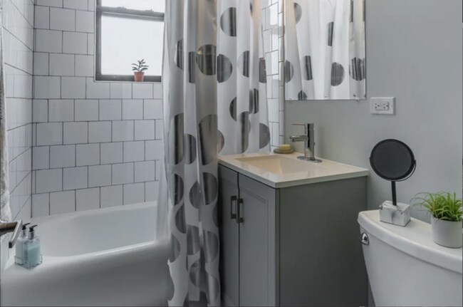 Photo - 6809 N Sheridan Rd Unit 1111