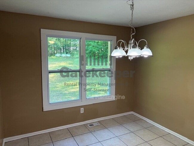 Photo - 125 Elberta Dr