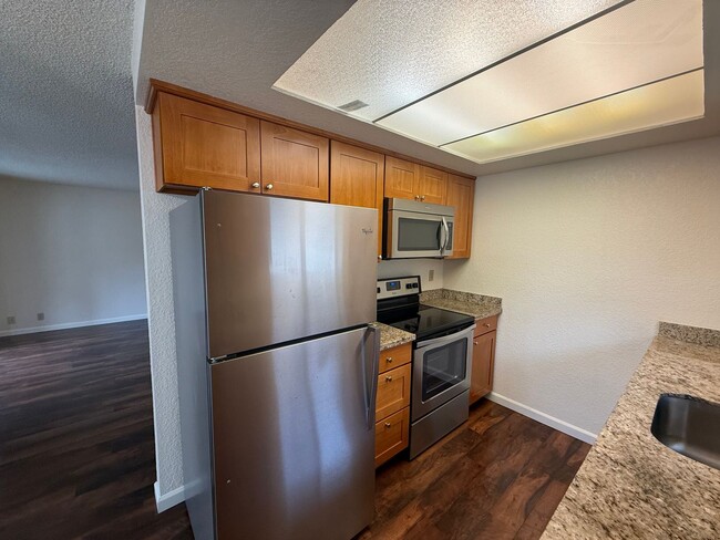 Photo - Charming 2 bed, 1 bath Lynnwood Condo, $1725/mo.
