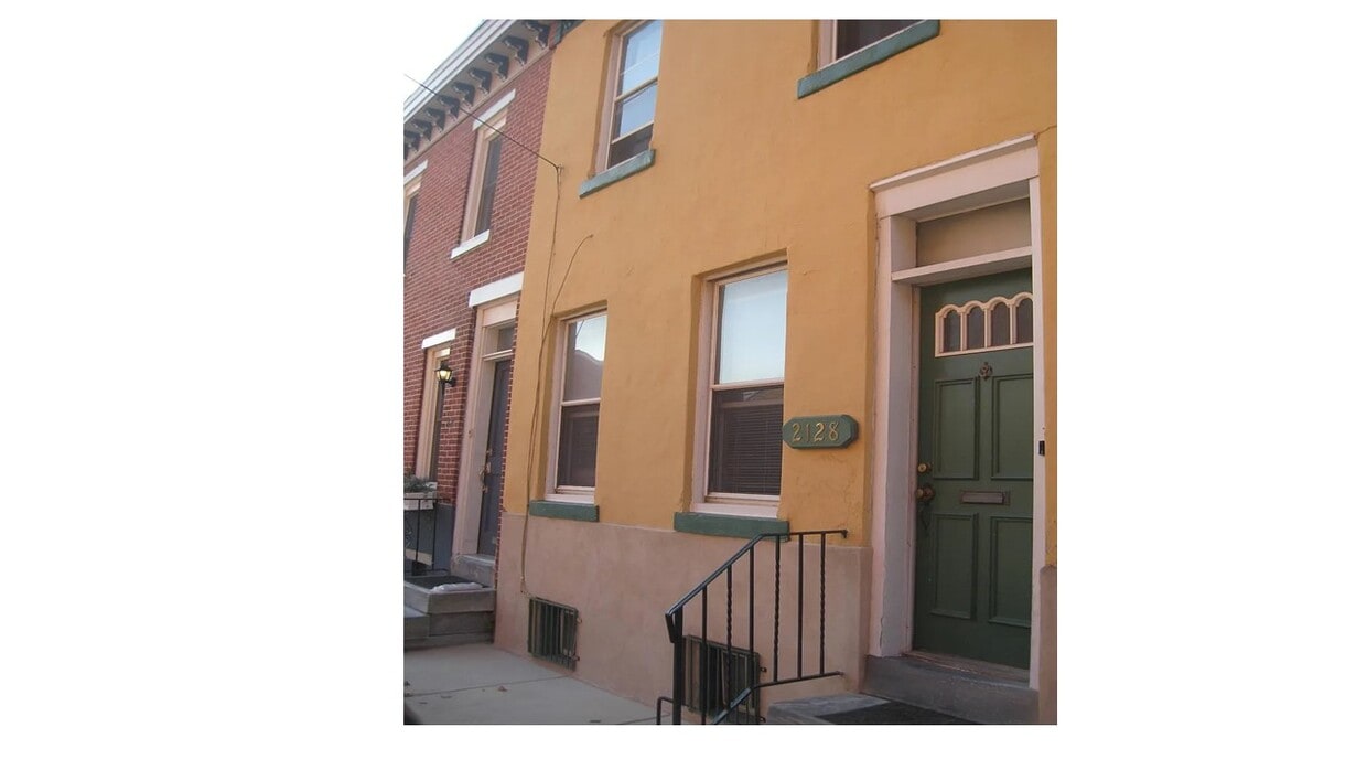 Facade - 2128 Pemberton St (Philadelphia, PA)