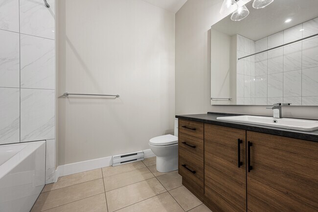 Photo - 5545-5545 Vedder Rd