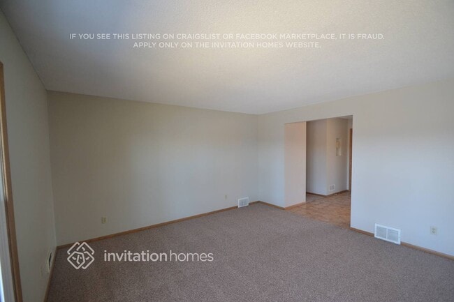 Photo - 11208 Mississippi Dr N