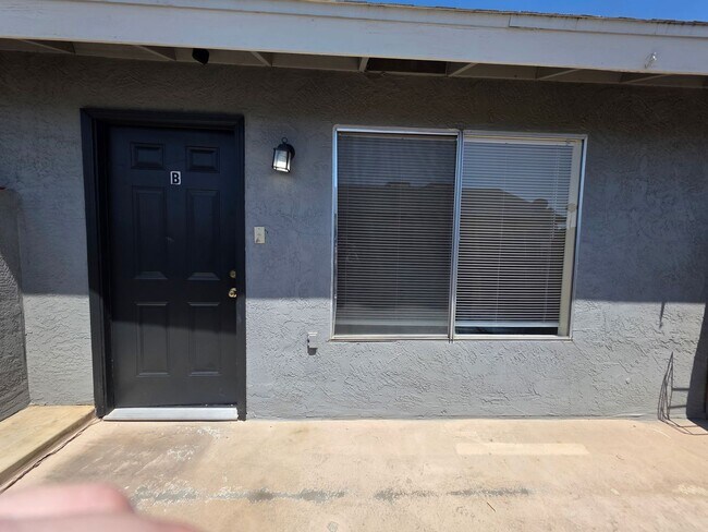 Photo - 2500 Ashe Rd Unit B